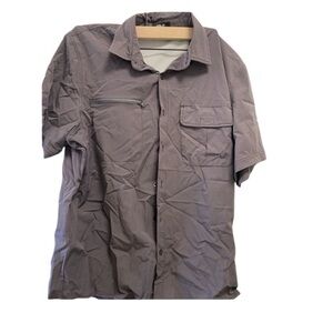Rowe Grey Large men’s outdoor shirt w pockets mesh inside w flap on back  $59